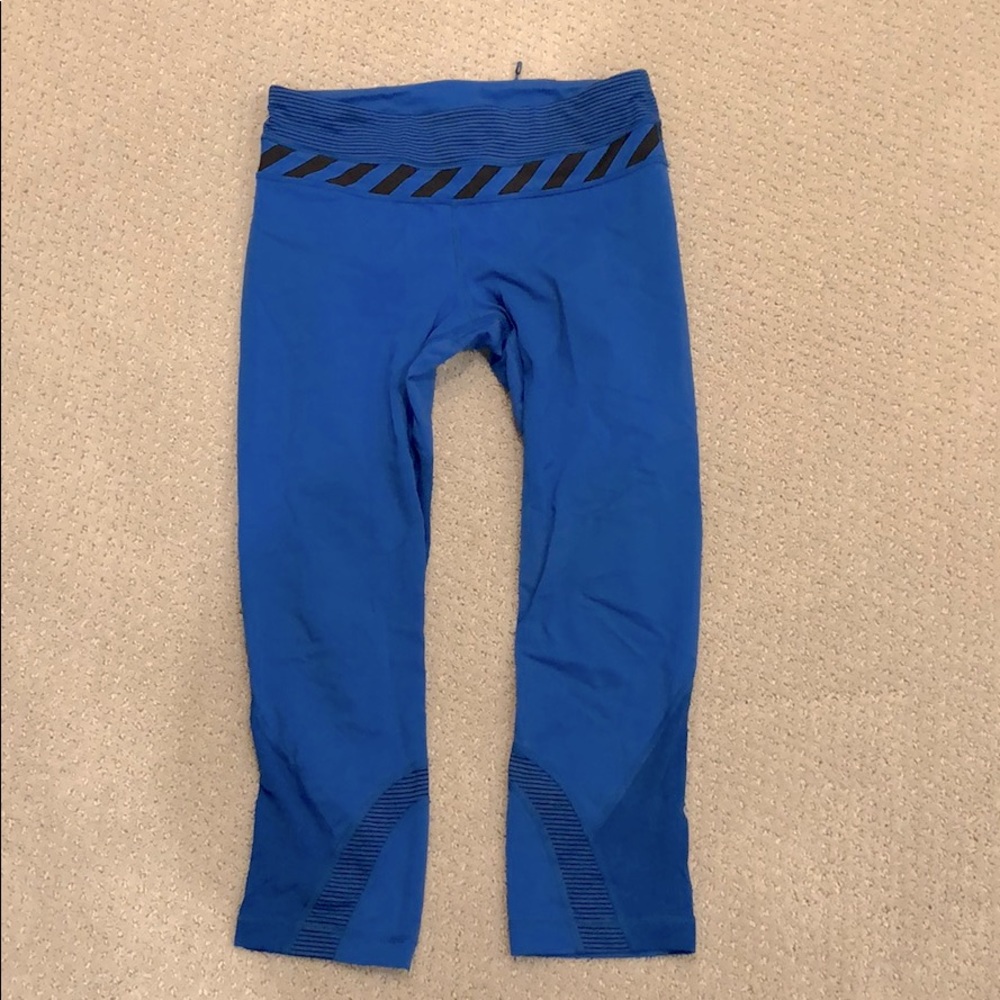 Lululemon blue run crop pants